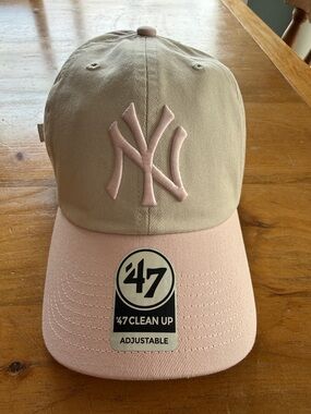 NWT '47 Clean Up NY Yankees Cap - Beige Crown with Light Pink Bill